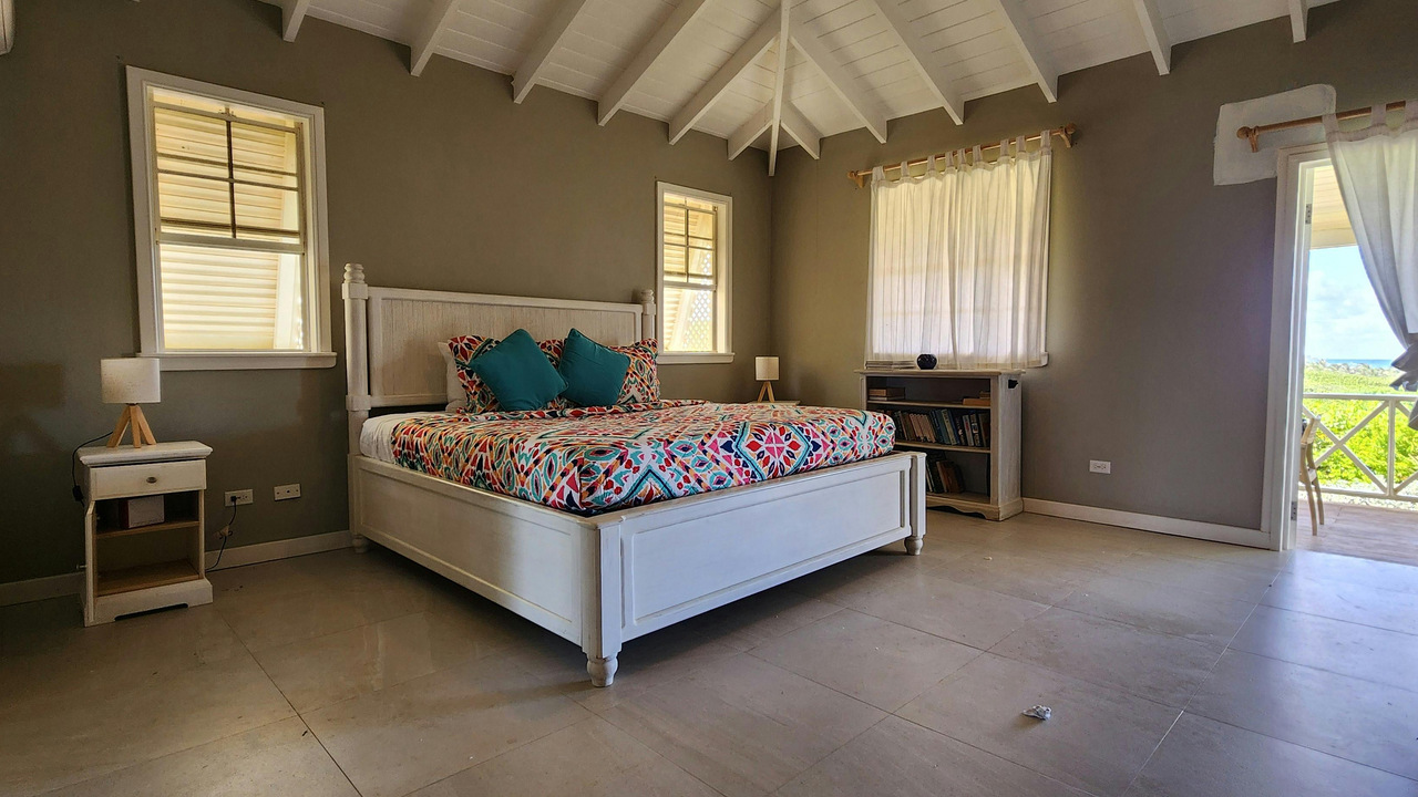 Santosha Barbados photo 3