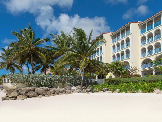 Maxwell Beach Villas photo 1