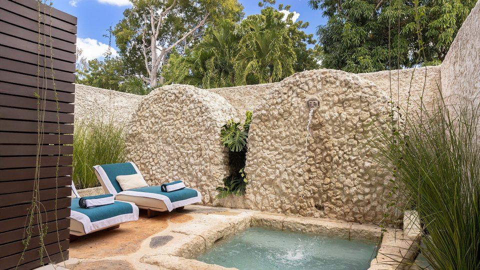 Blue Monkey Hotel & Beach Club photo 3