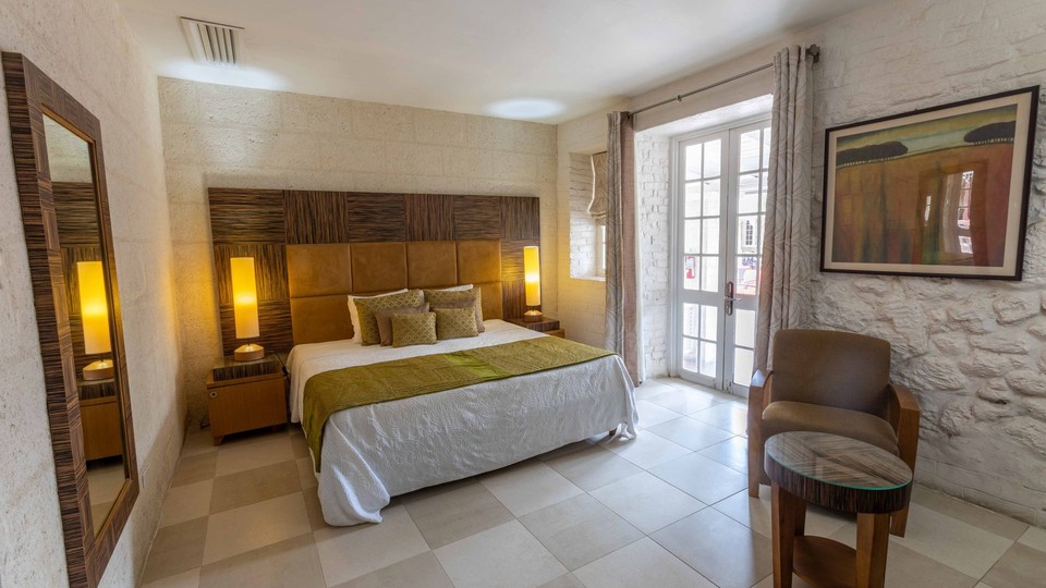 Island Inn Hotel photo 3